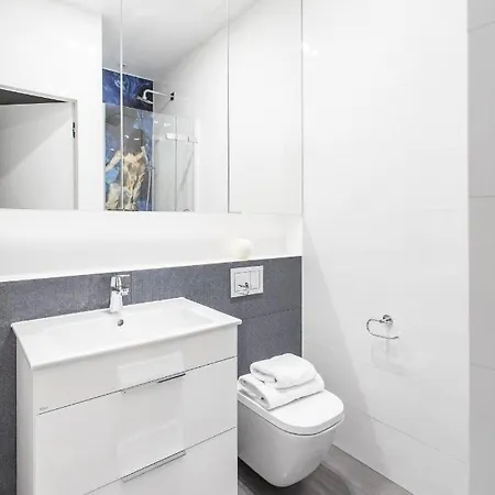 Lion - Naviflat Brabank Premium With Parking Apartment